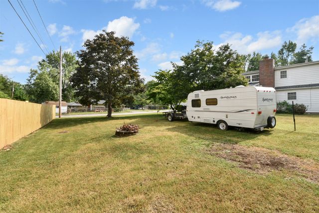 3539 S Broadway Avenue, Springfield, MO 65807