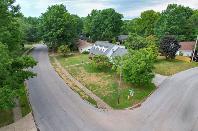 3539 S Broadway Avenue, Springfield, MO 65807