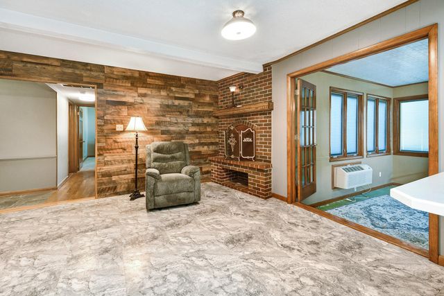 3539 S Broadway Avenue, Springfield, MO 65807