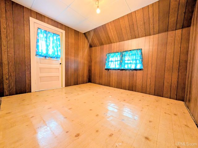 230 Diamond Street, Iron River, MI 49935