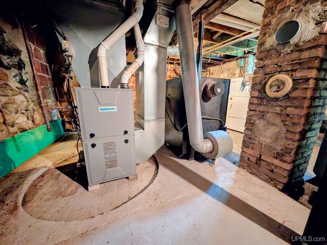 230 Diamond Street, Iron River, MI 49935