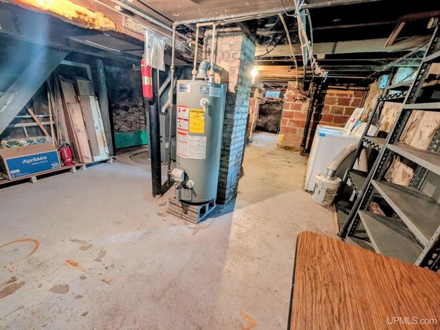 230 Diamond Street, Iron River, MI 49935