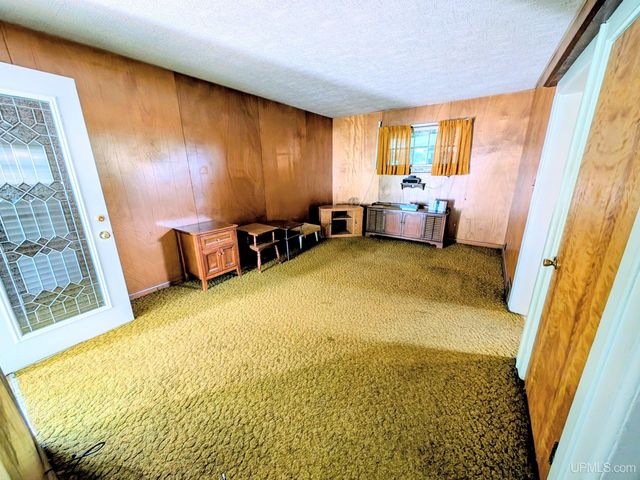 230 Diamond Street, Iron River, MI 49935