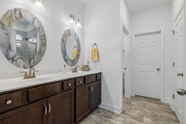 366 Triple Crown Cir, Gallatin, TN 37066