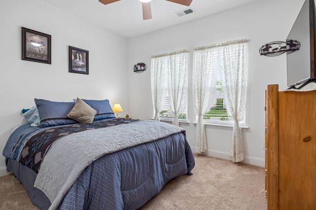 366 Triple Crown Cir, Gallatin, TN 37066