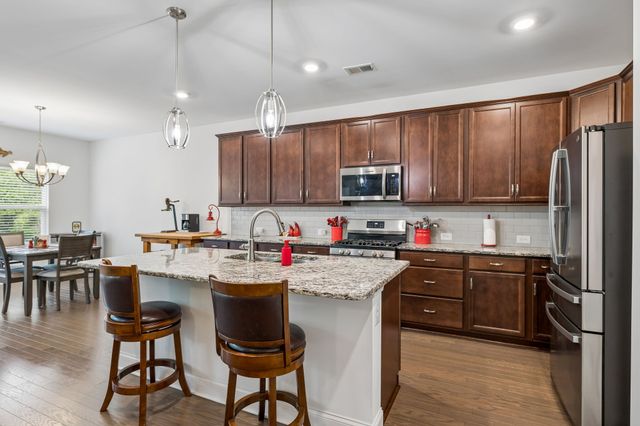 366 Triple Crown Cir, Gallatin, TN 37066