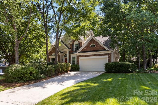 6210 Maple Cove Lane, Charlotte, NC 28269