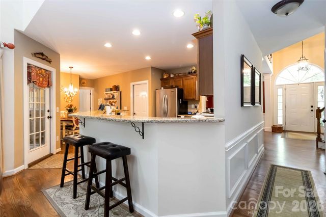 6210 Maple Cove Lane, Charlotte, NC 28269
