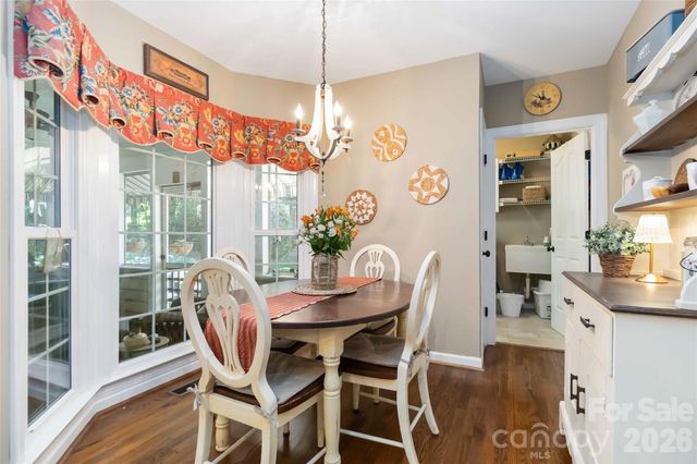 6210 Maple Cove Lane, Charlotte, NC 28269