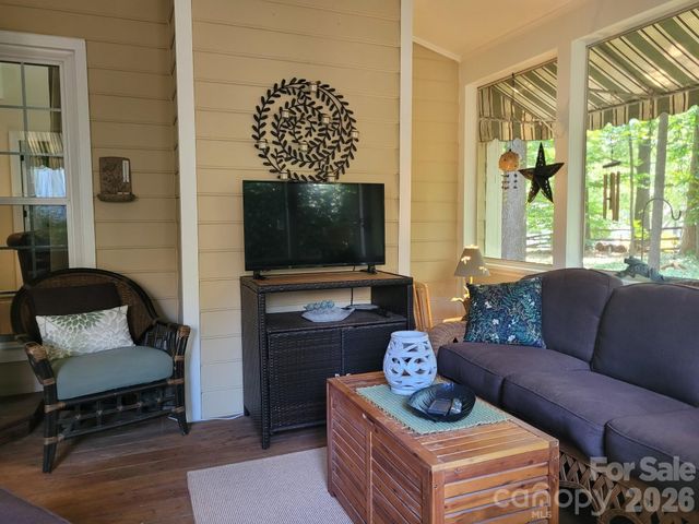 6210 Maple Cove Lane, Charlotte, NC 28269