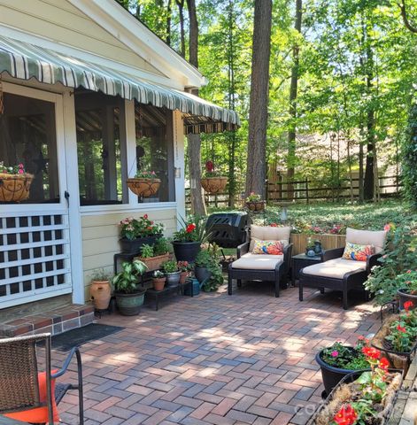 6210 Maple Cove Lane, Charlotte, NC 28269
