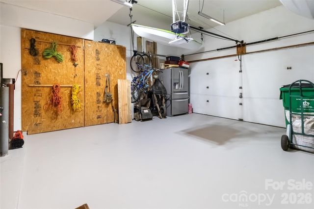 6210 Maple Cove Lane, Charlotte, NC 28269