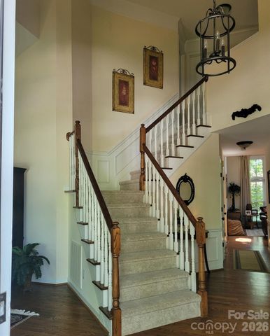 6210 Maple Cove Lane, Charlotte, NC 28269