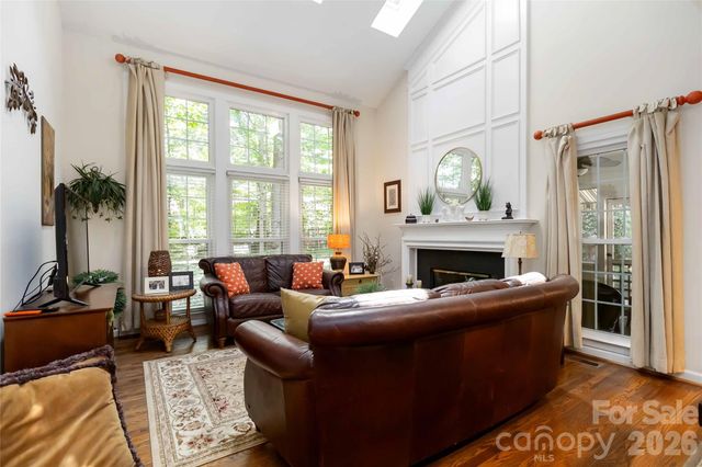 6210 Maple Cove Lane, Charlotte, NC 28269