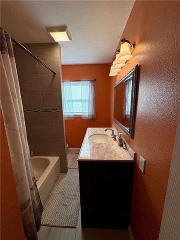 5133 Harmony Drive, Kansas City, KS 66106