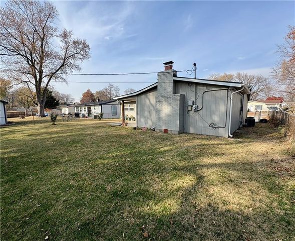 5133 Harmony Drive, Kansas City, KS 66106