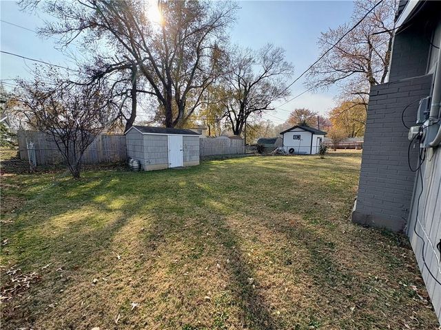 5133 Harmony Drive, Kansas City, KS 66106