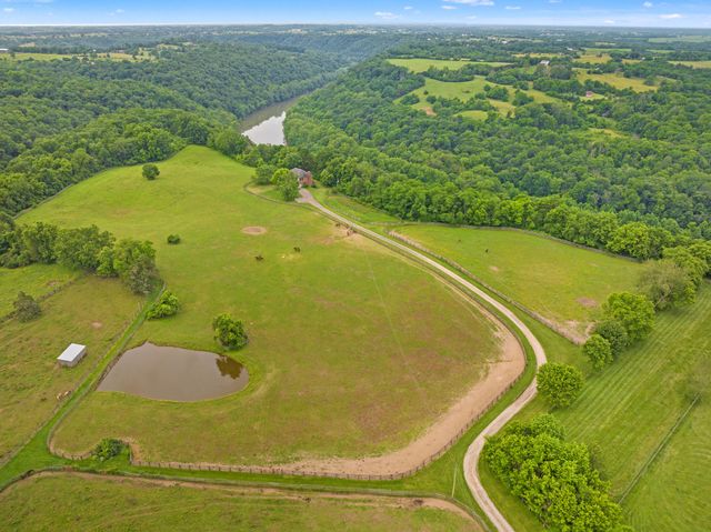 2309 Oregon Road, Versailles, KY 40383
