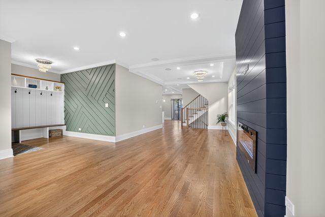 3019 N Kenneth Avenue, Chicago, IL 60641