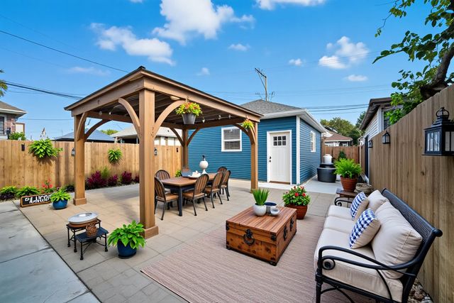 3019 N Kenneth Avenue, Chicago, IL 60641