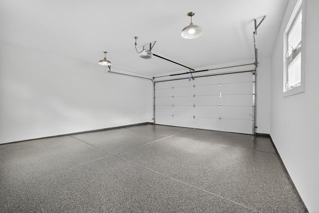 3019 N Kenneth Avenue, Chicago, IL 60641