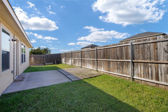 910 Amber Street, Princeton, TX 75407