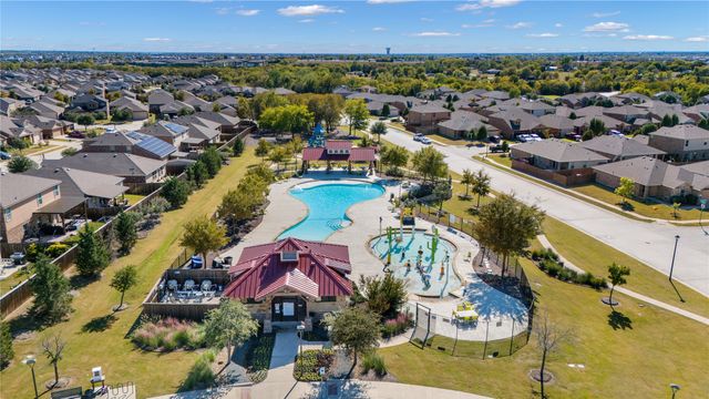 910 Amber Street, Princeton, TX 75407