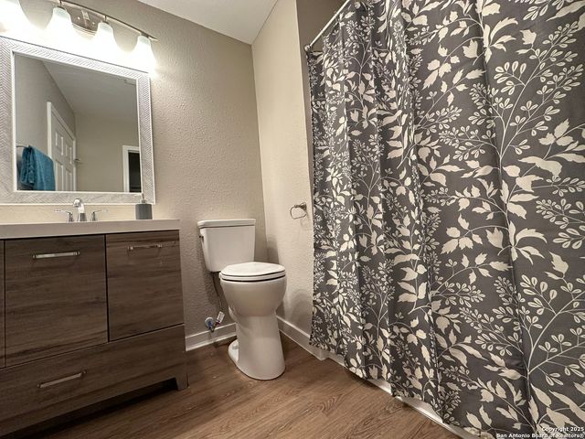 123 Poolside, Canyon Lake, TX 78133