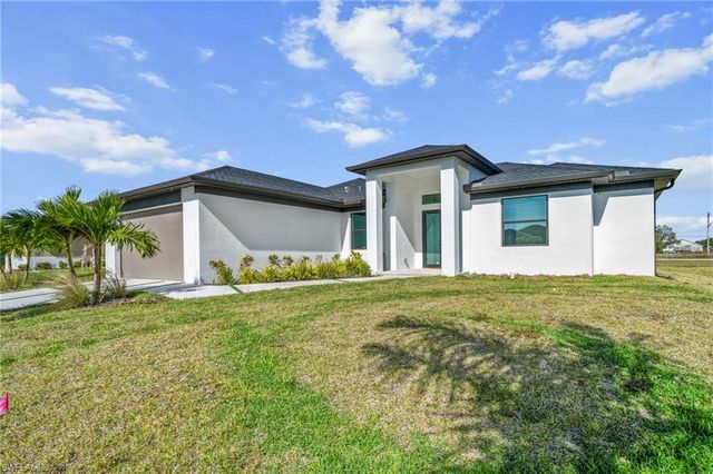 317 NE 15th TER, Cape Coral, FL 33909