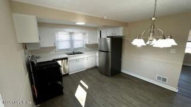 8910 Novelle St, Louisville, KY 40258