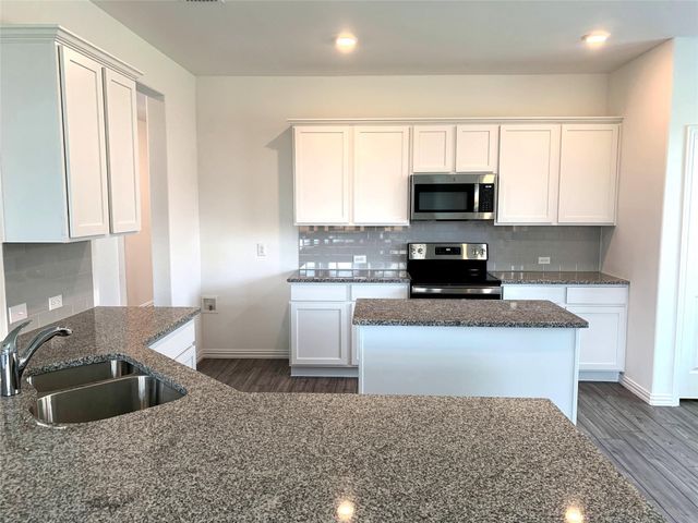 513 Peel Street, Fate, TX 75189