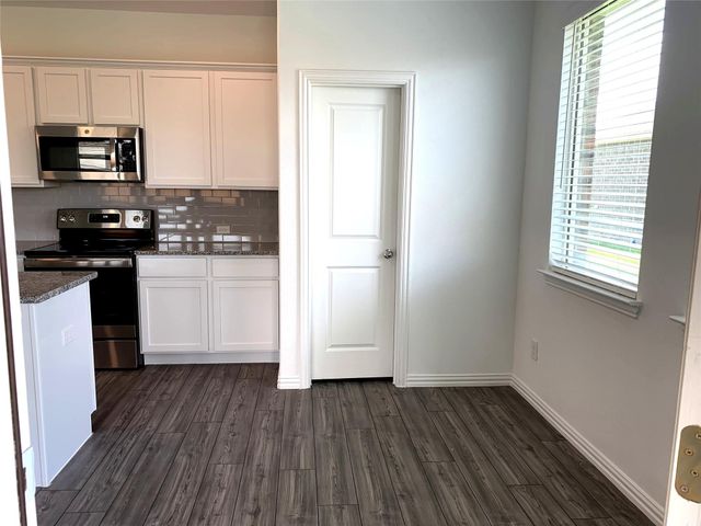 513 Peel Street, Fate, TX 75189