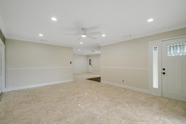 1001 Gatewood Avenue, Fort Pierce, FL 34982