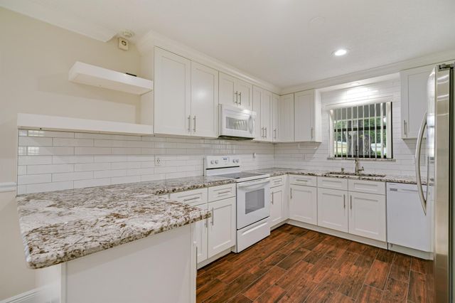 1001 Gatewood Avenue, Fort Pierce, FL 34982