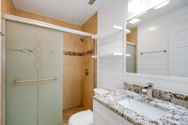 1001 Gatewood Avenue, Fort Pierce, FL 34982