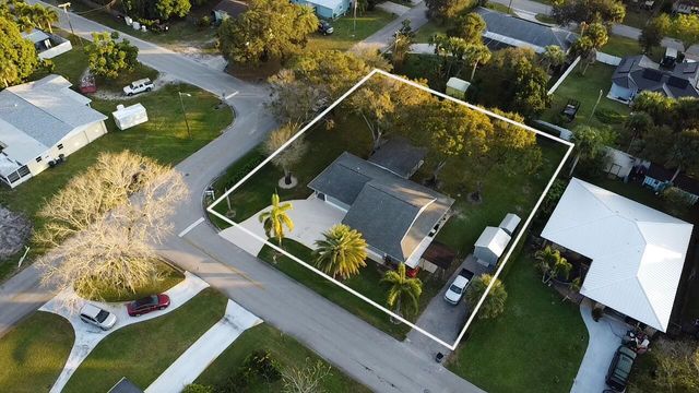 1001 Gatewood Avenue, Fort Pierce, FL 34982