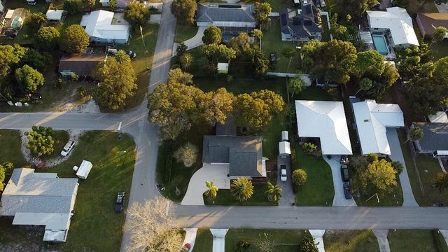 1001 Gatewood Avenue, Fort Pierce, FL 34982