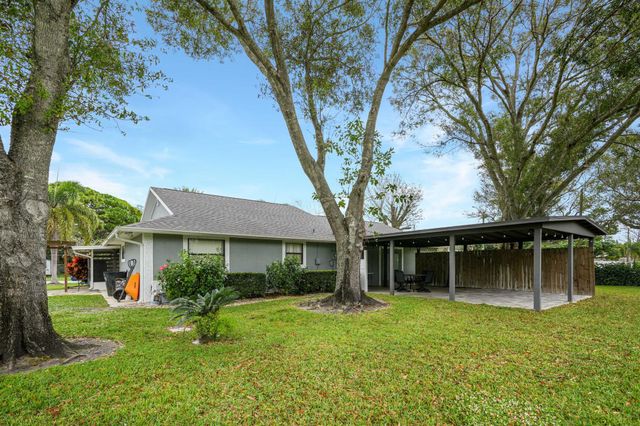 1001 Gatewood Avenue, Fort Pierce, FL 34982