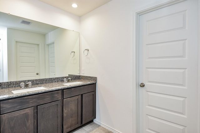 7519 Fierce Friesian Lane, Rosharon, TX 77583