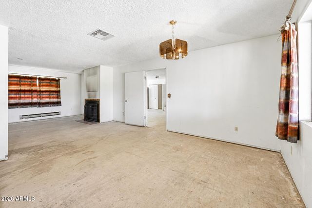 535 S LOS ALTOS Drive, Wickenburg, AZ 85390