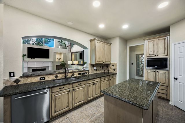 8302 Tanglerose Drive, Frisco, TX 75033
