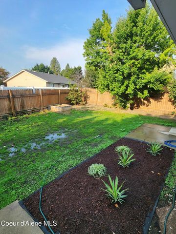 240 W Navaho Ave, Post Falls, ID 83854