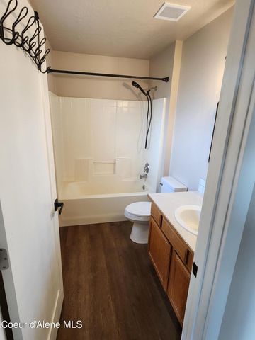 240 W Navaho Ave, Post Falls, ID 83854