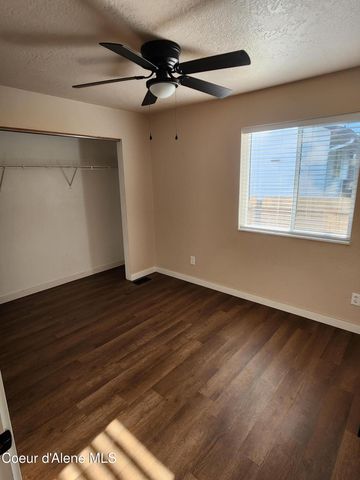 240 W Navaho Ave, Post Falls, ID 83854