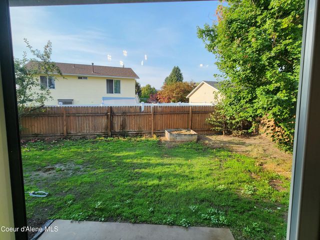 240 W Navaho Ave, Post Falls, ID 83854