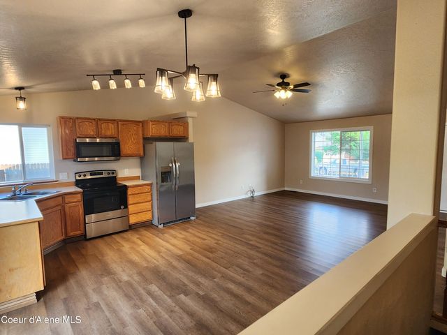 240 W Navaho Ave, Post Falls, ID 83854