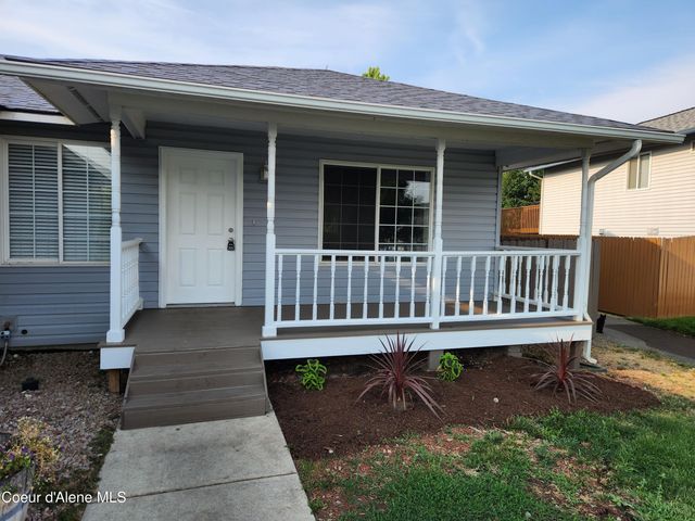 240 W Navaho Ave, Post Falls, ID 83854