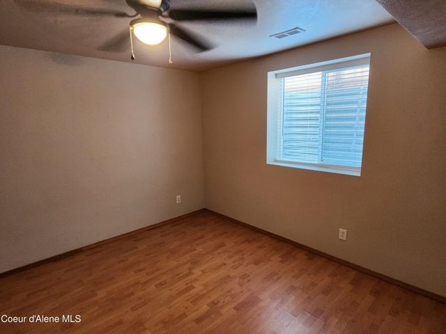 240 W Navaho Ave, Post Falls, ID 83854