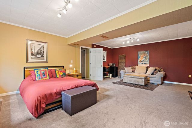 17117 NE 84th Street, Redmond, WA 98052