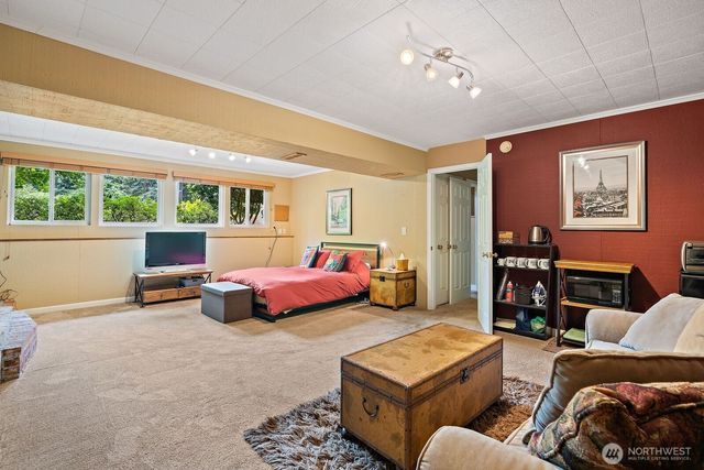 17117 NE 84th Street, Redmond, WA 98052